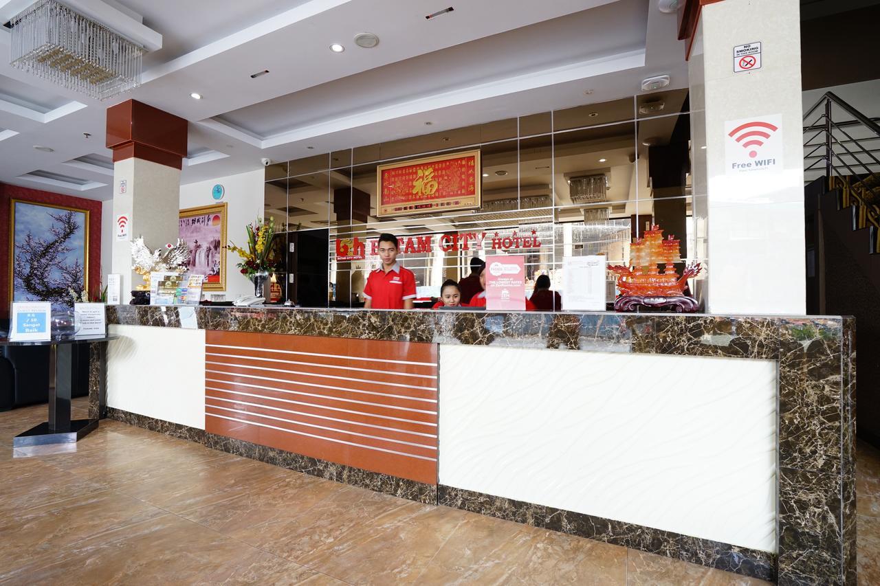 Zenルームズ ニア Bcs モール ペヌイン Batam エクステリア 写真
