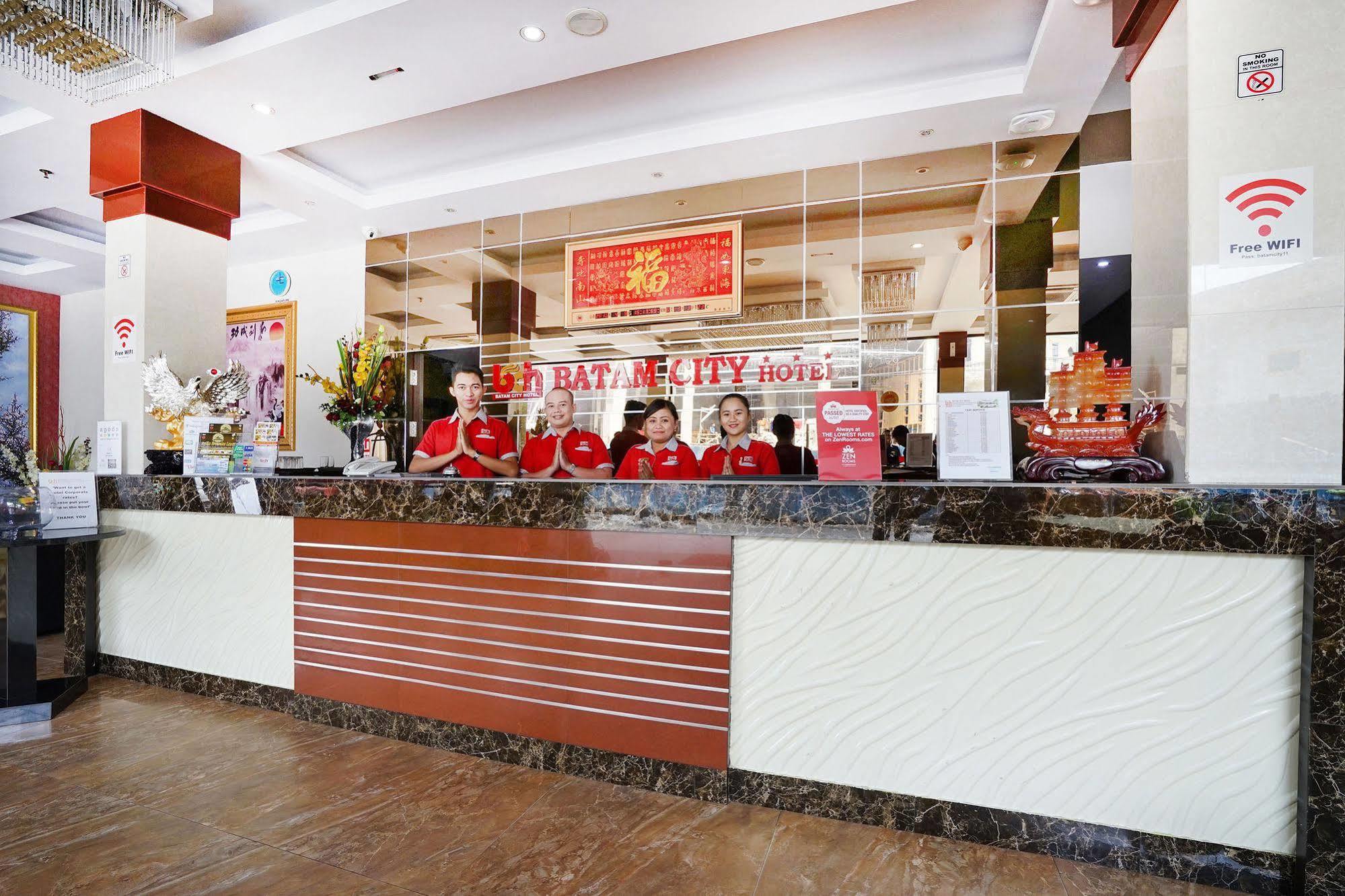 Zenルームズ ニア Bcs モール ペヌイン Batam エクステリア 写真