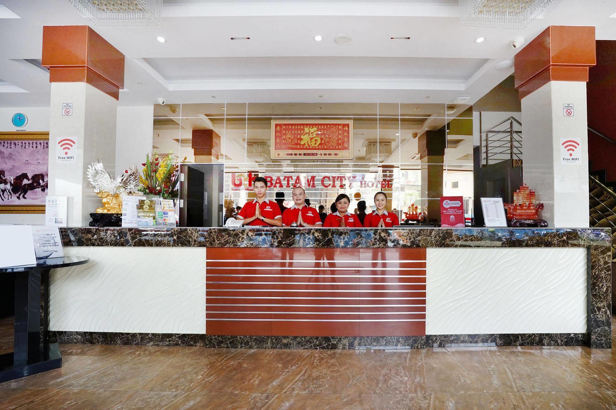 Zenルームズ ニア Bcs モール ペヌイン Batam エクステリア 写真